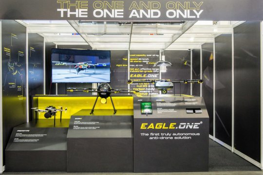 Tři generace autonomních lovců Eagle.One prezentované na veletrhu IDET